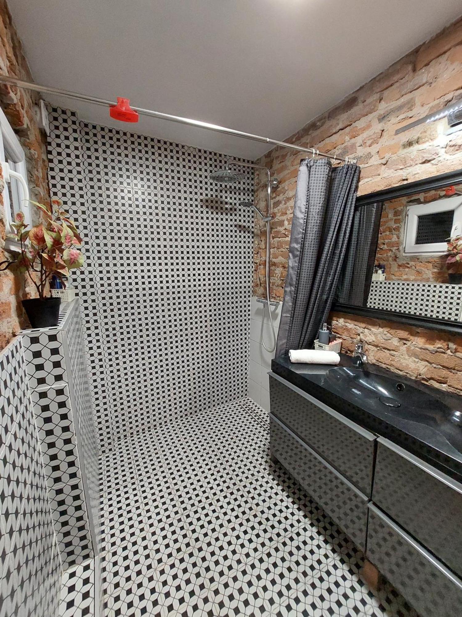 Flores Apartament Katowice Ruang foto